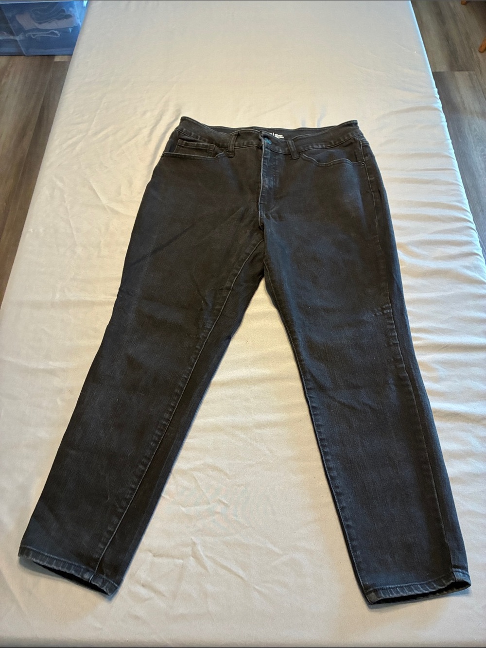 Time and Tru Women's Straight Leg Jeans in Black